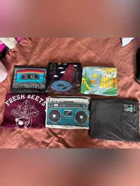 Lot of 6 XL Old Navy Soft-Washed Unisex Tees - Retro music themes